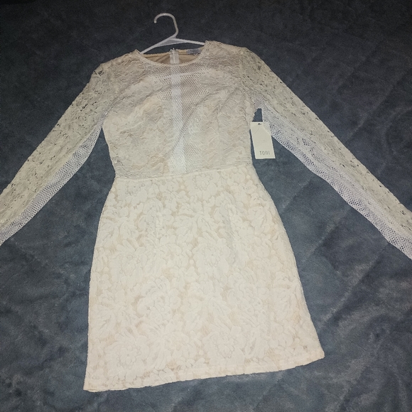 White lace midi dress, size XS, brand TOBI - Picture 2 of 4